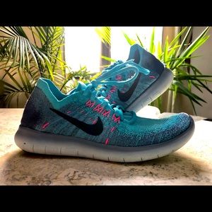 Nike running/training shoes